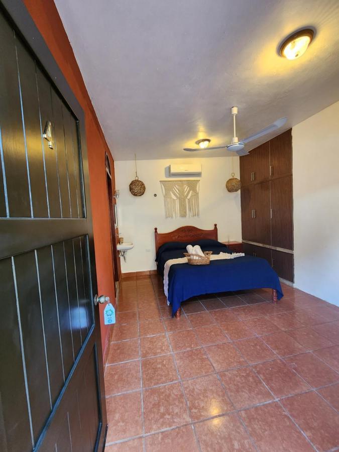 Hotel Maya Antes Navieros Bacalar Kültér fotó