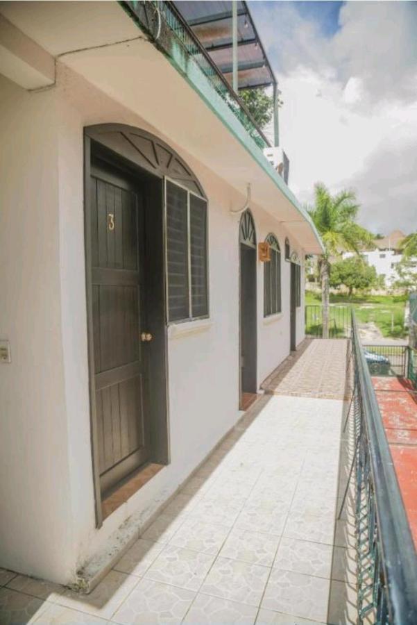 Hotel Maya Antes Navieros Bacalar Kültér fotó